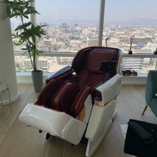 Load image into Gallery viewer, FJ-8500 Rolls-Royce Classic Luxury Model Cyber Relax Massage Chair